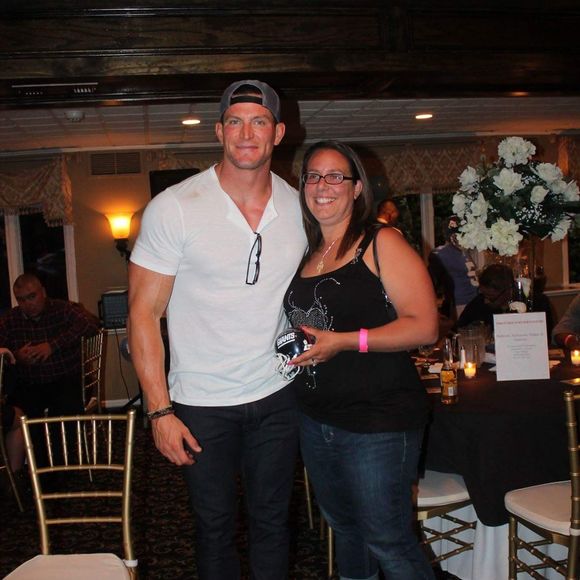 Meet your Posher, Danielle - Picture 1 of 1